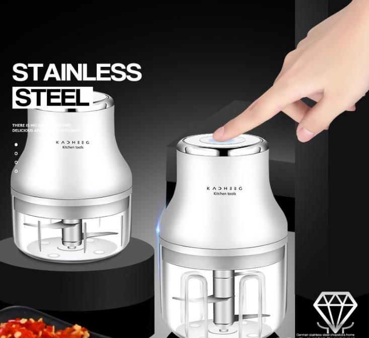 Mini garlic crusher