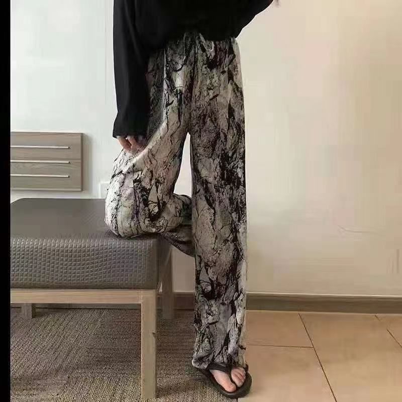 冬季新款宽松大码长裤秋冬加绒牛仔休闲裤秋装