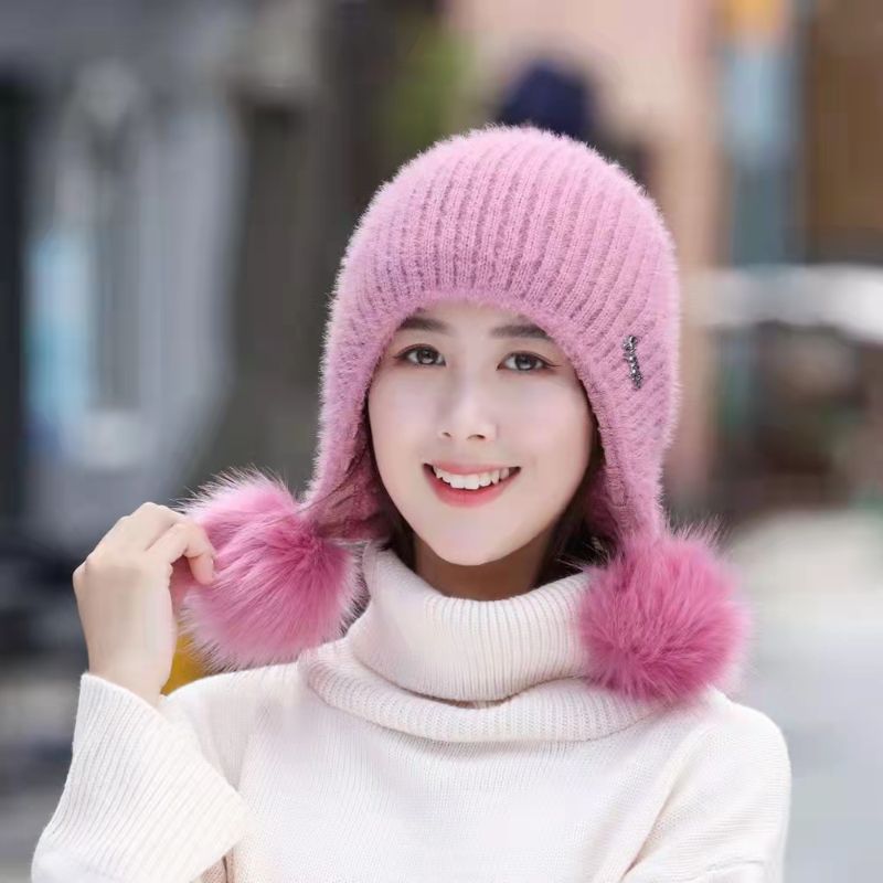 Walden style red knit hat