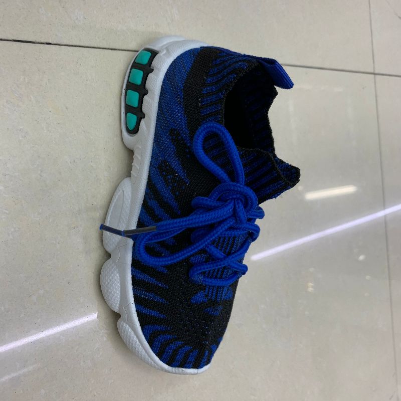 Fly Weave Sports Shoes Wholesale Explosive New Spring And Summer Casual Shoes All Match Breathable Deodorant Sports Shoes Soft Sole Net Cloth Shoes details Picture