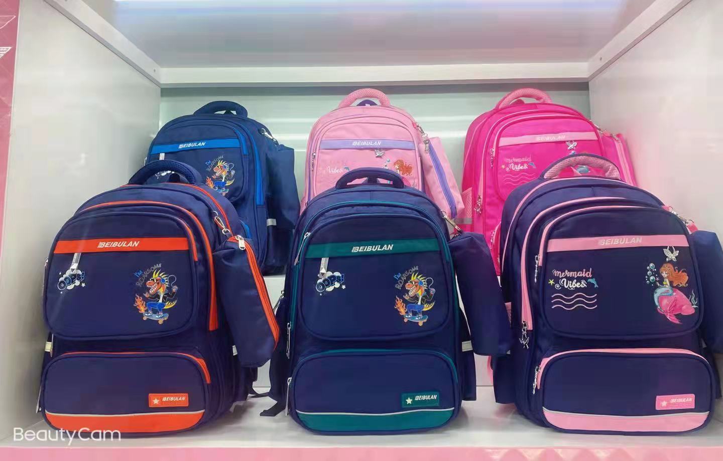 Primary school student's schoolbag Item Picture