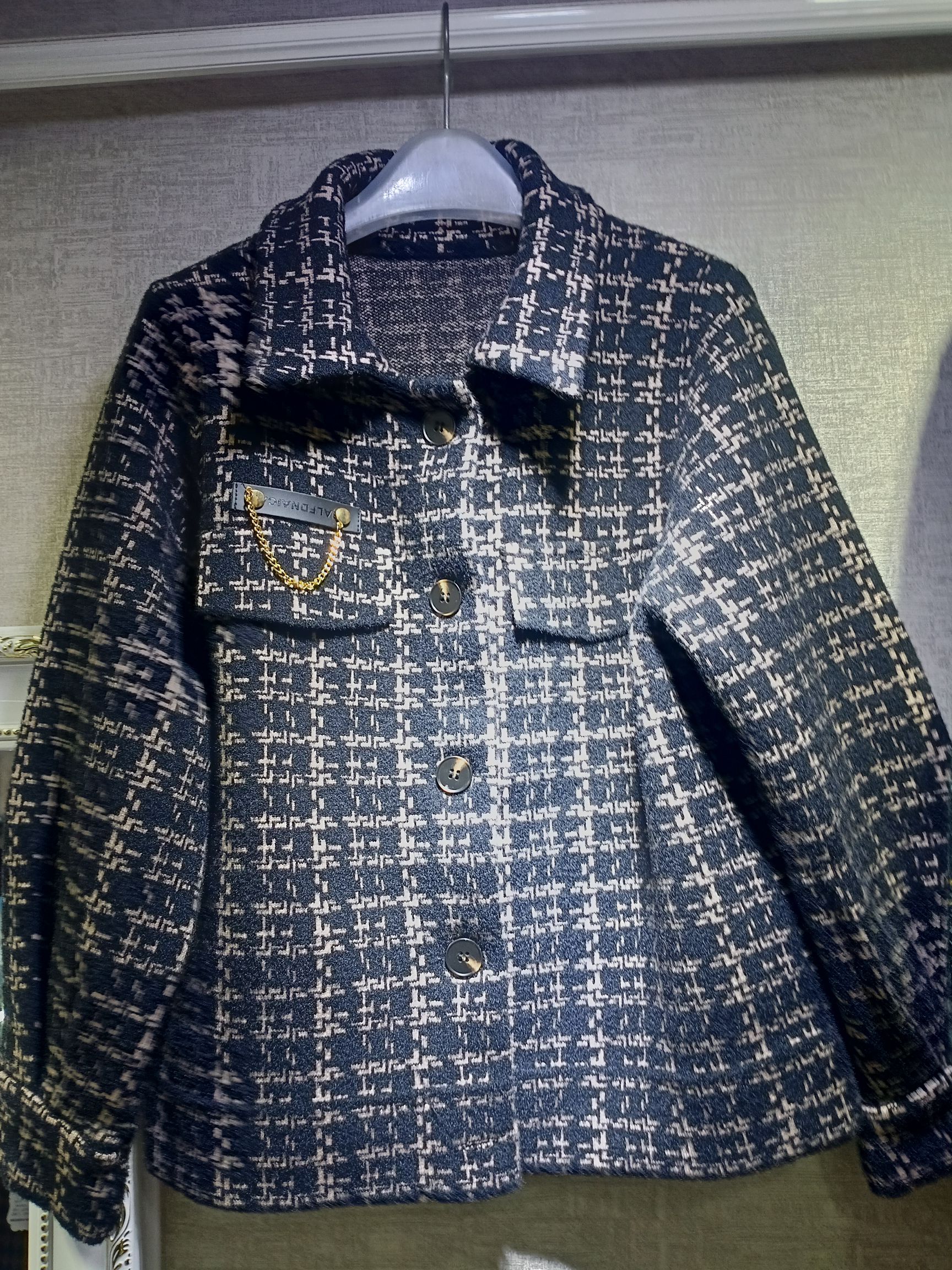 Autumn And Winter Warm And Warm Temperament Loose Shaped Coat Suit Coat 12 details Picture