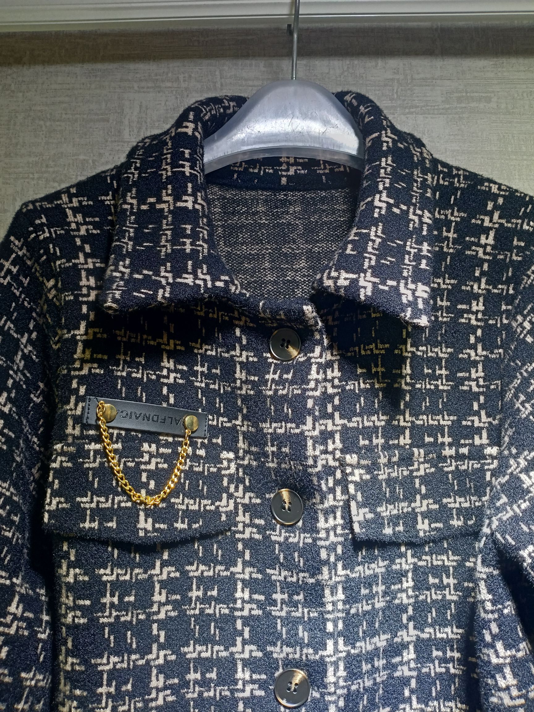 Autumn And Winter Warm And Warm Temperament Loose Shaped Coat Suit Coat 12 Specification drawing
