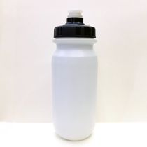 211002 Sport water bottle Mountain bike with dust cover plastic water bottle riding equipment water cup