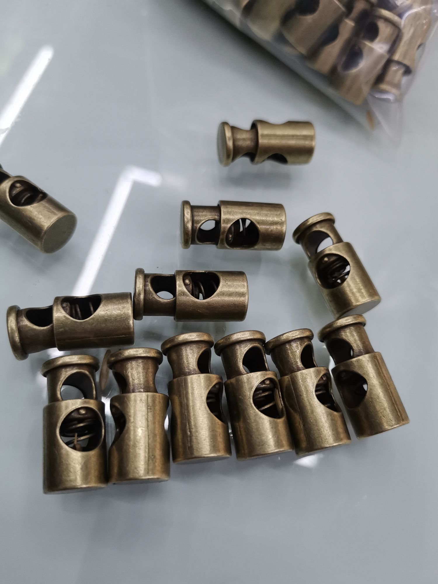 Clothing Accessories, Spring Fastener, Pig Nose Fastener, Alloy details Picture