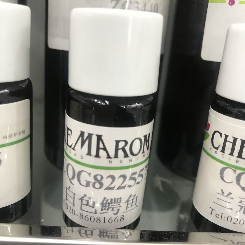 العطر المباشر الذي يصنعه المصنعون، يأخذ العطر اليومي مجانا من البريد الوطني