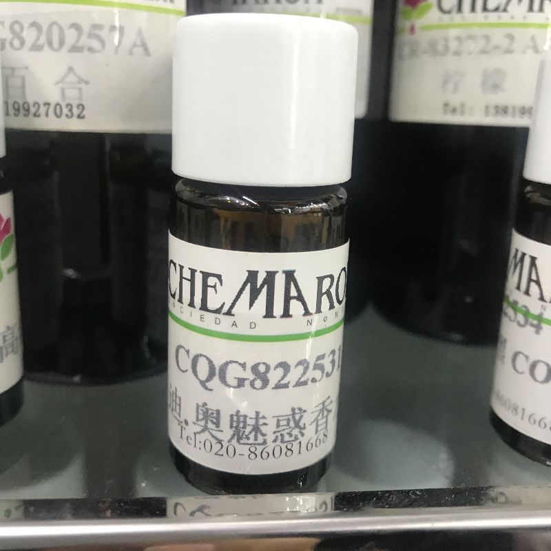 العطر المباشر الذي يصنعه المصنعون، يأخذ العطر اليومي مجانا من البريد الوطني