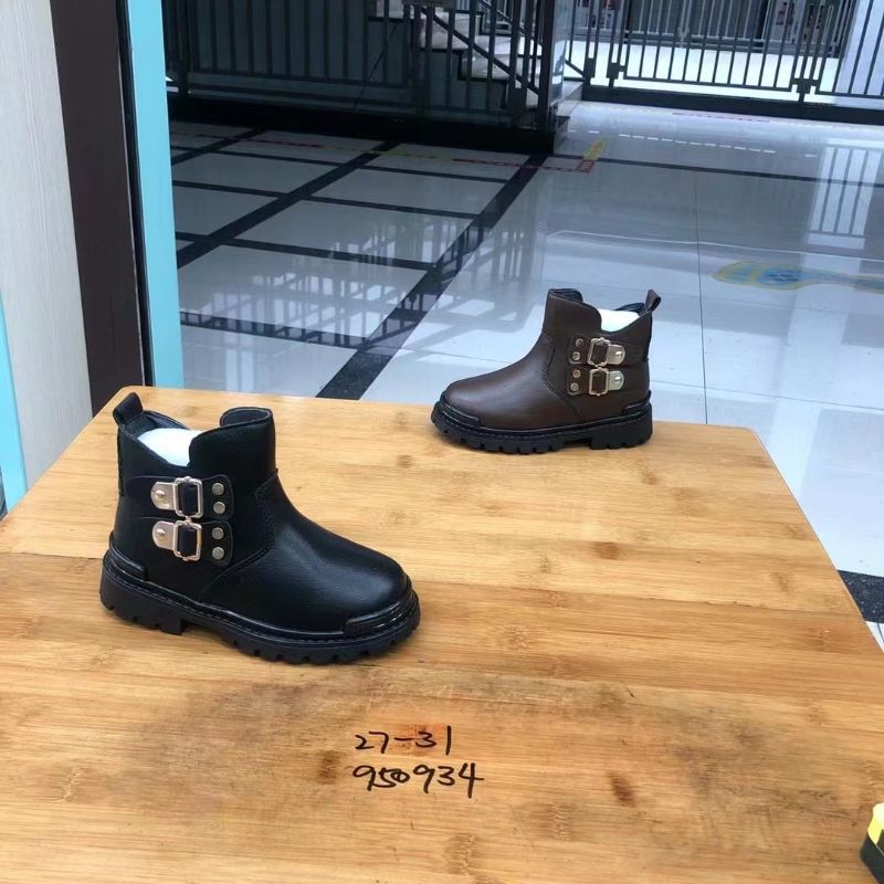 Constant Rain Shoes Foreign Trade Wholesale Fashion Sports Shoes For Men And Girls Fly Woven Sports Shoes For Men And Girls Casual Shoes 23 details Picture