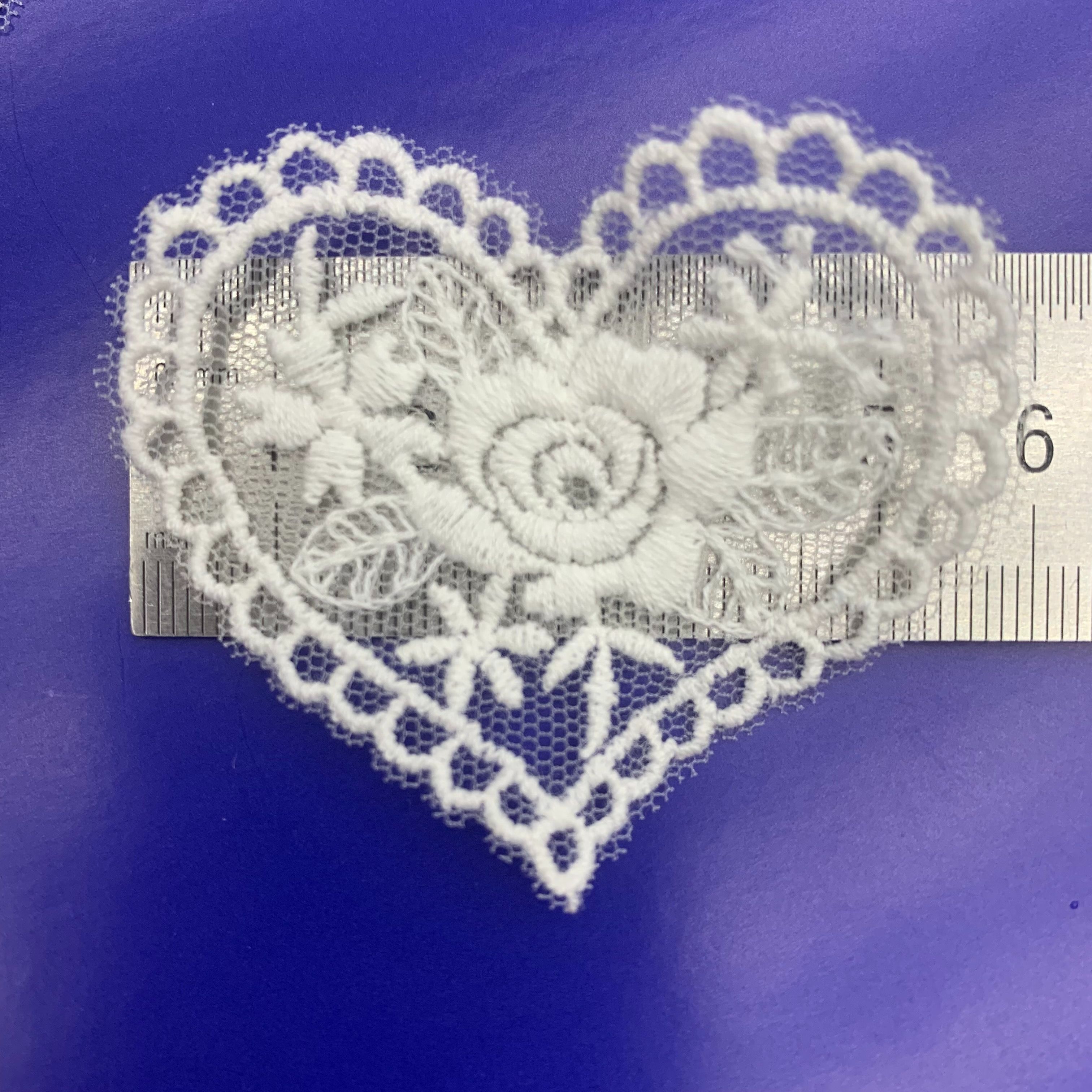DIY embroidered lace with small flower pieces Specification image