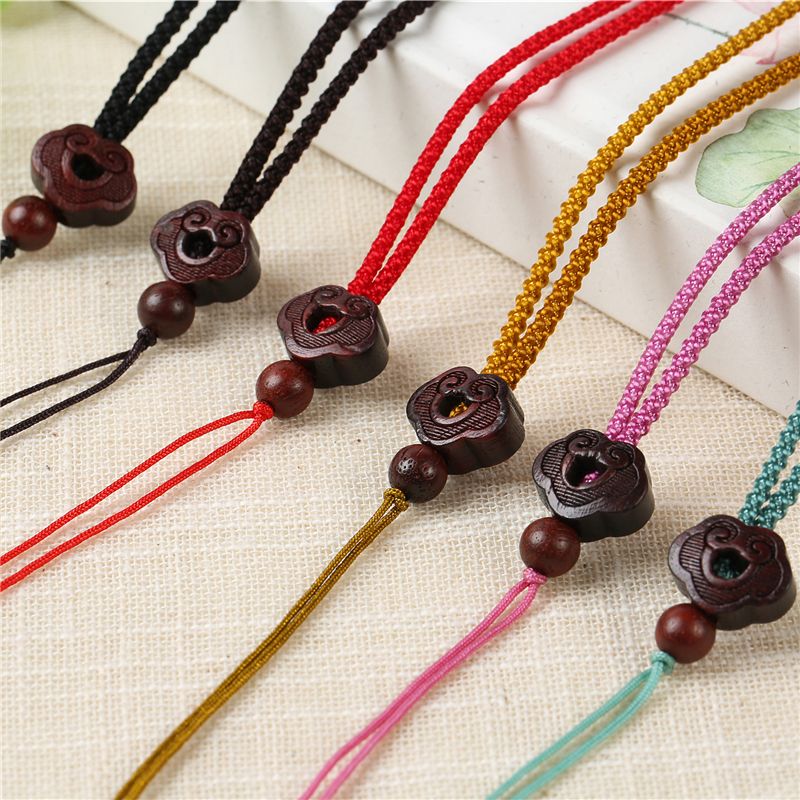 1.5 yuan hand-woven non-adjustable dragon-patterned rope, sandalwood auspicious cloud pendant, hanging rope, necklace rope