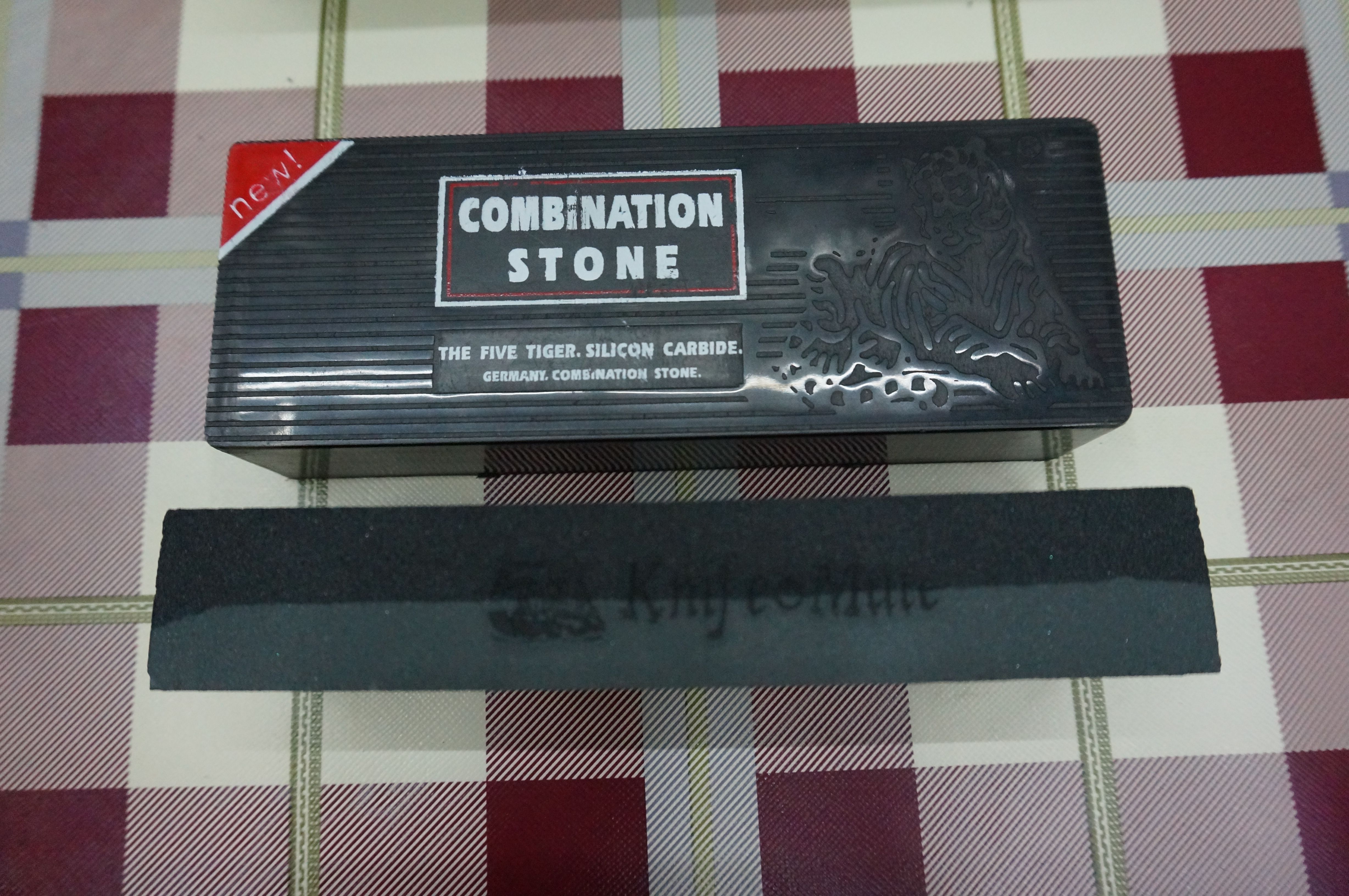 Factory Direct Sales Five Tiger Black Plastic Box Whetstone, Whetstone, Whetstone Specification drawing