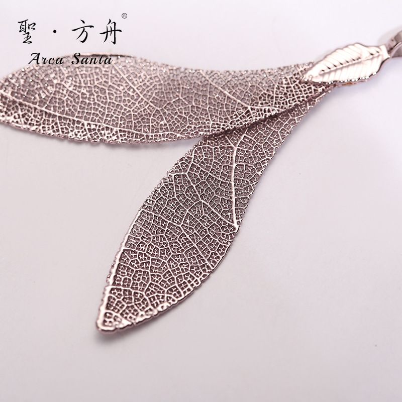 European and American natural leaf accessories, cut beauty fish tail pendant accessories, diy semi-finished jewelry Application Scenario