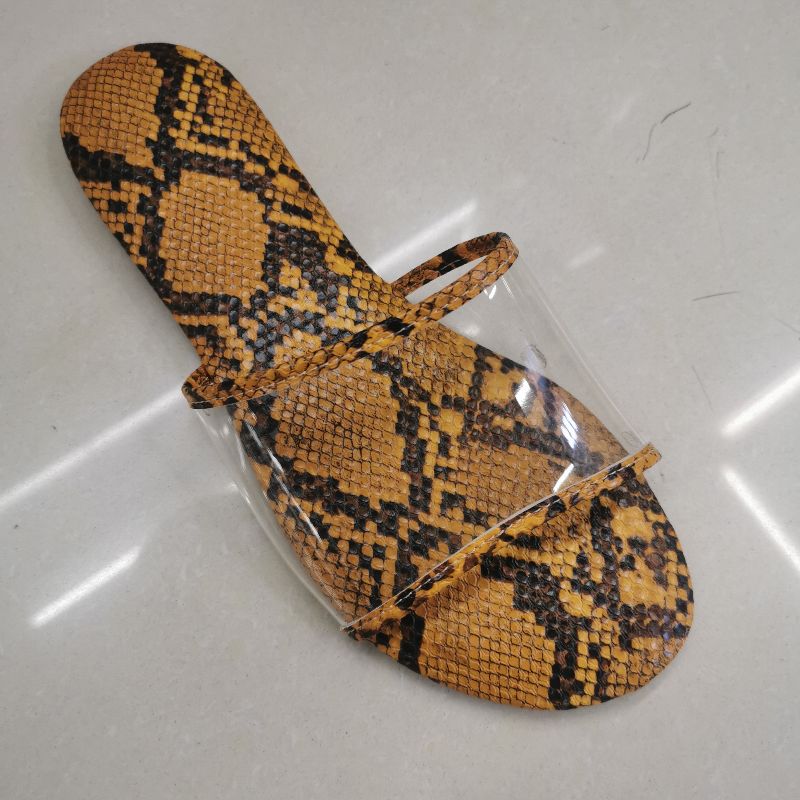New summer casual outerwear flat sandals for women, new foreign trade breathable soft-soled products, shallow sandals, flip-flops and flat shoes details Picture