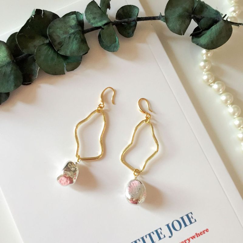 Korean niche design earrings, irregular geometric silver stone pendant earrings, high-end and simple earrings Specification image