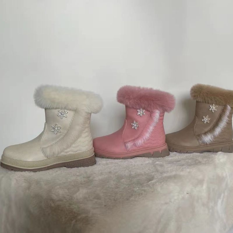 Wholesale All Comfortable Soft Soled Casual Shoes Warm Shoes New Fashion Shoes Girls Boots 42 details Picture