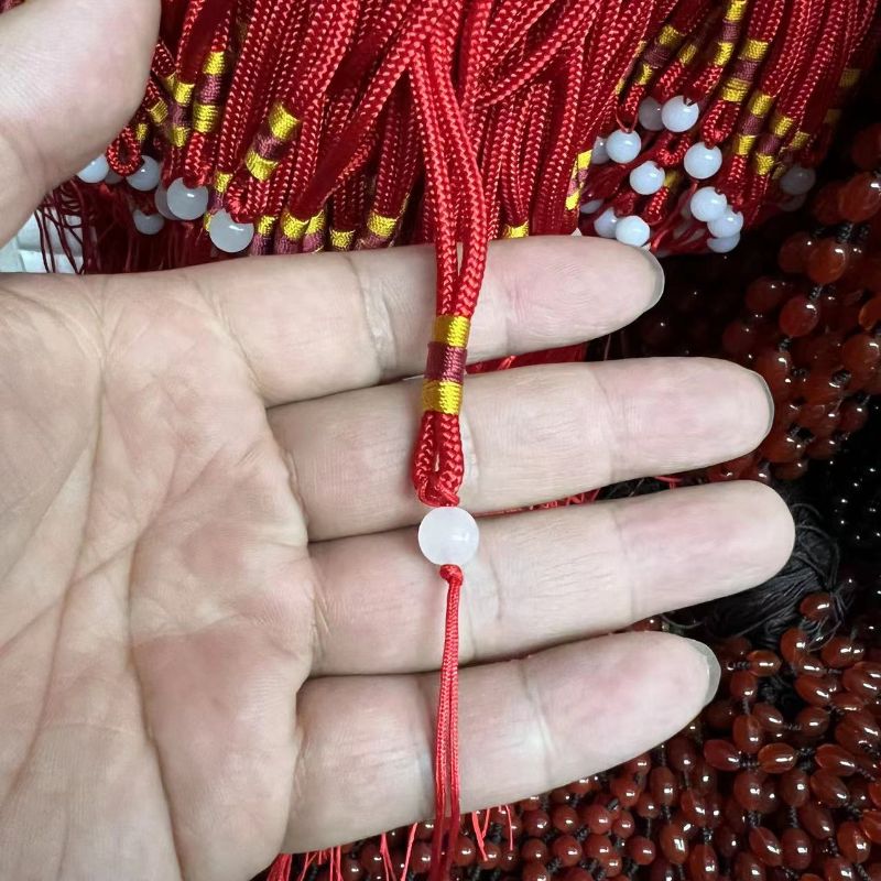 手工编织一颗8厘元珠简单手把件红色咖啡色多种颜色手绳图
