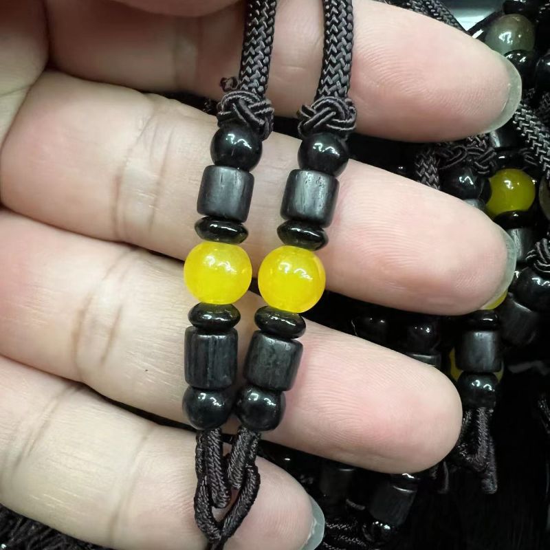Colgante de ámbar de cera de miel tejido a mano 8 centimas imitación de cera de miel con cuentas amarillas de sándalo con hebilla abierta suéter cordón largo cordón collar
