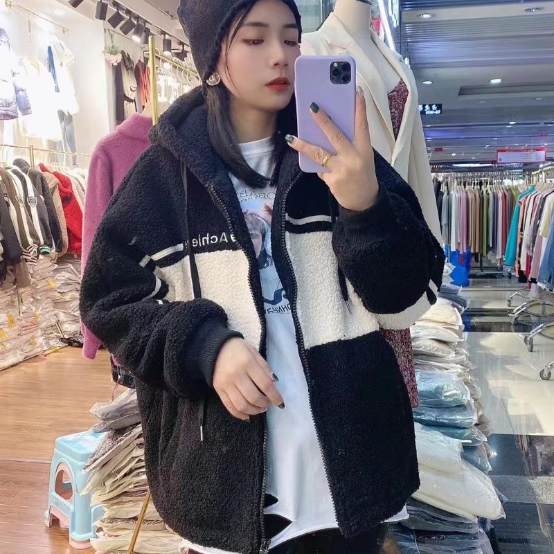 女士外套加绒产品图