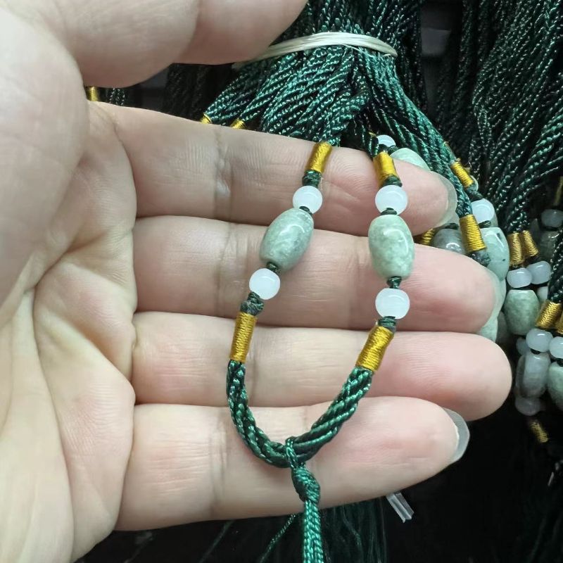 1块钱手工编织3毫米A货翡翠米珠璎珞线墨绿色可调节项链绳