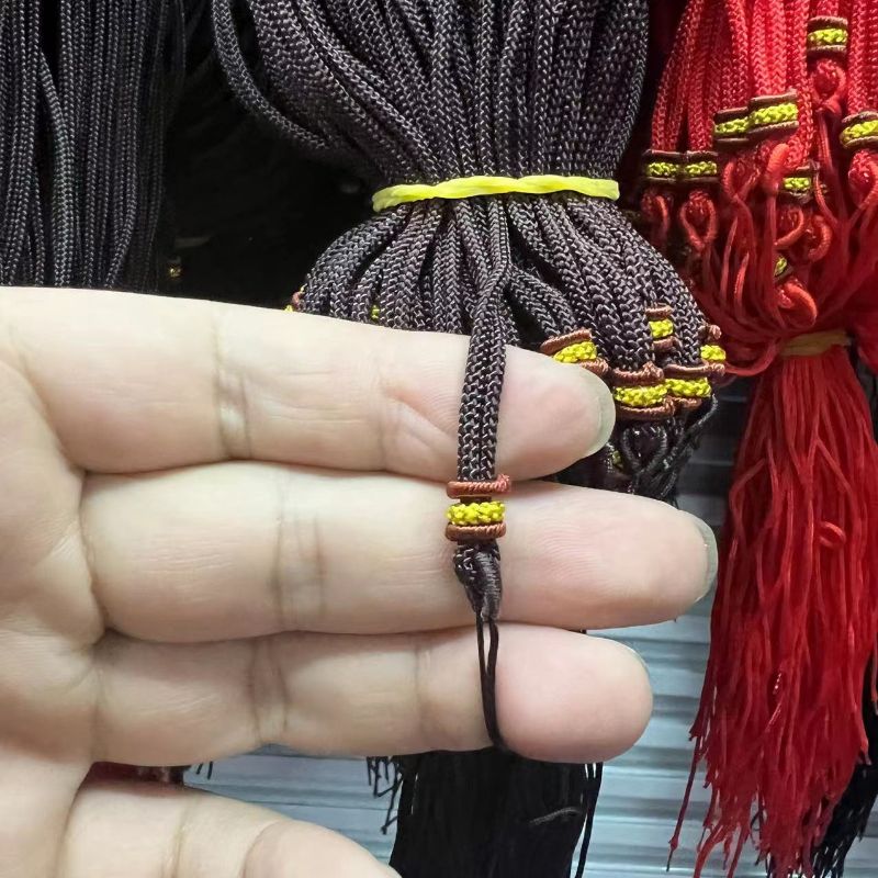 0.5 Hand-made golden yellow coil adjustable with pull loop simple necklace pendant lanyard Specification image