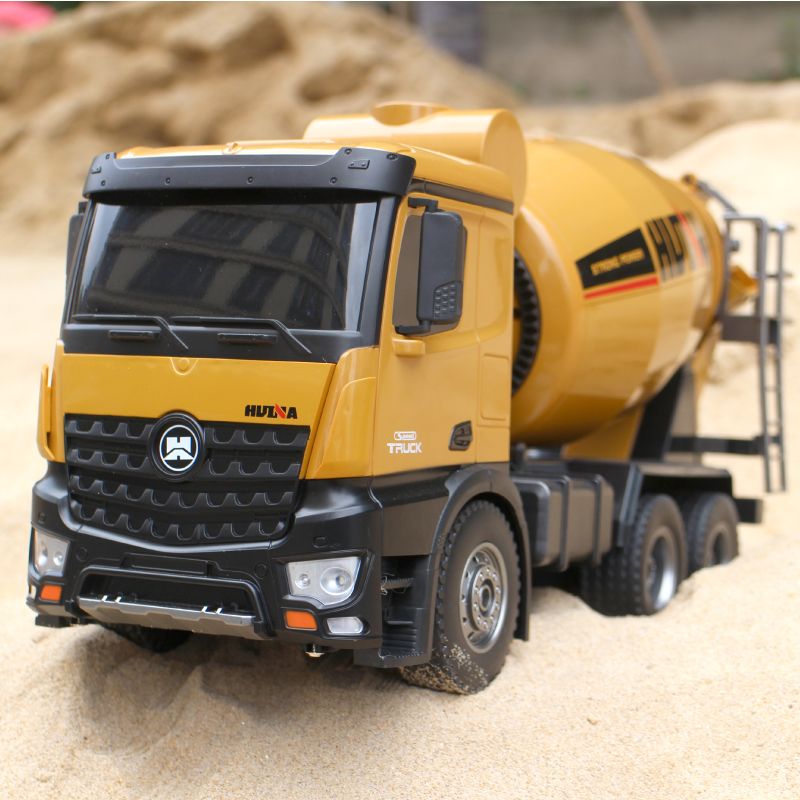 Remote-controlled engineering vehicle details Picture