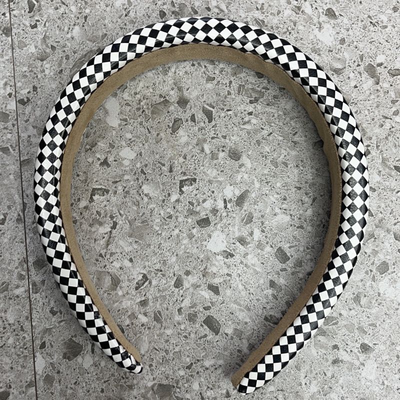 Atmospheric simple black and white check hair hoop 1 thumbnail