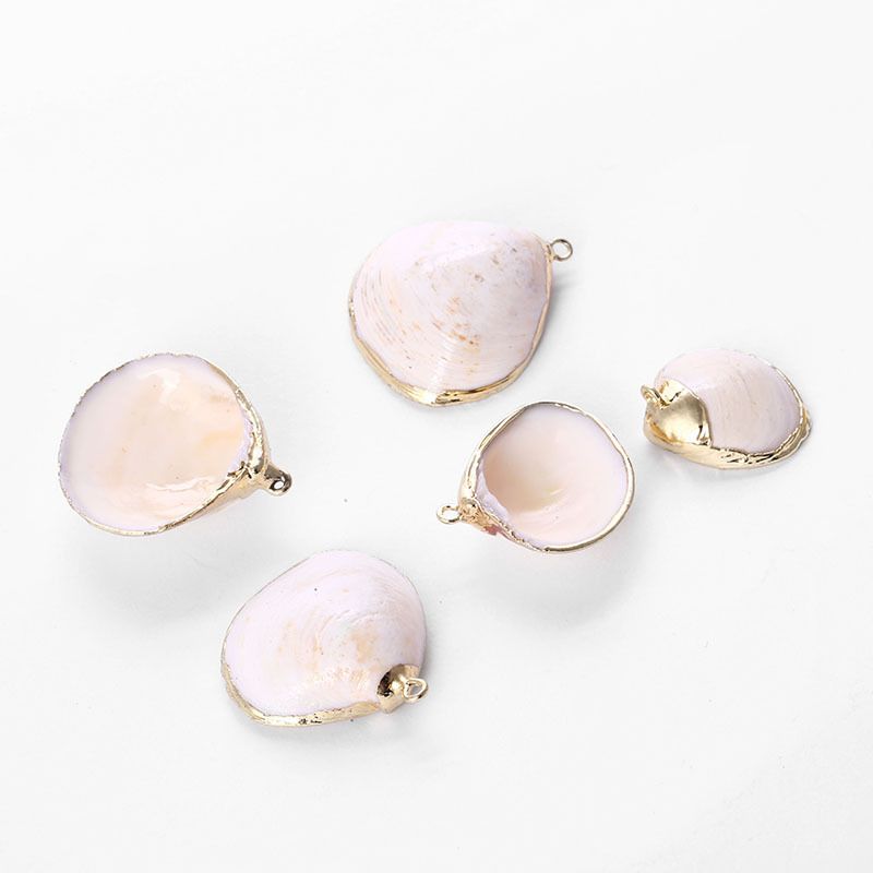 Gold-rimmed natural shell jewelry accessories, niche and light luxury necklaces, pendants, diy handcrafted earrings, wholesale Application Scenario