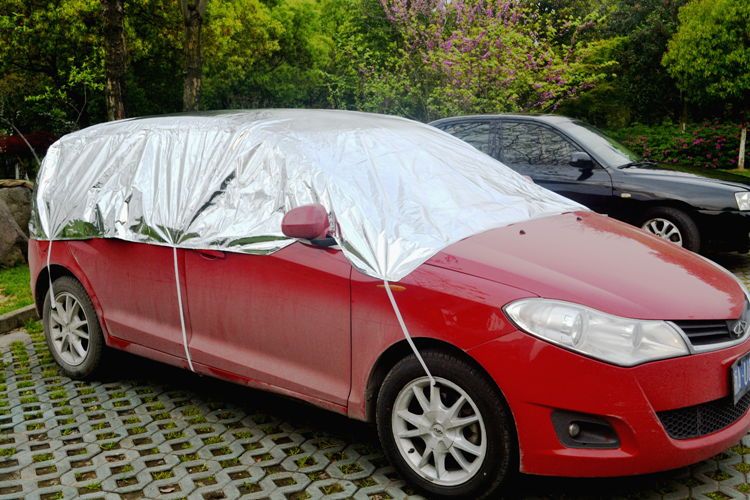 The semi-covered glass car cover for winter snow and frost protection is suitable for all four seasons and can provide sun protection and cooling in summer Application Scenario