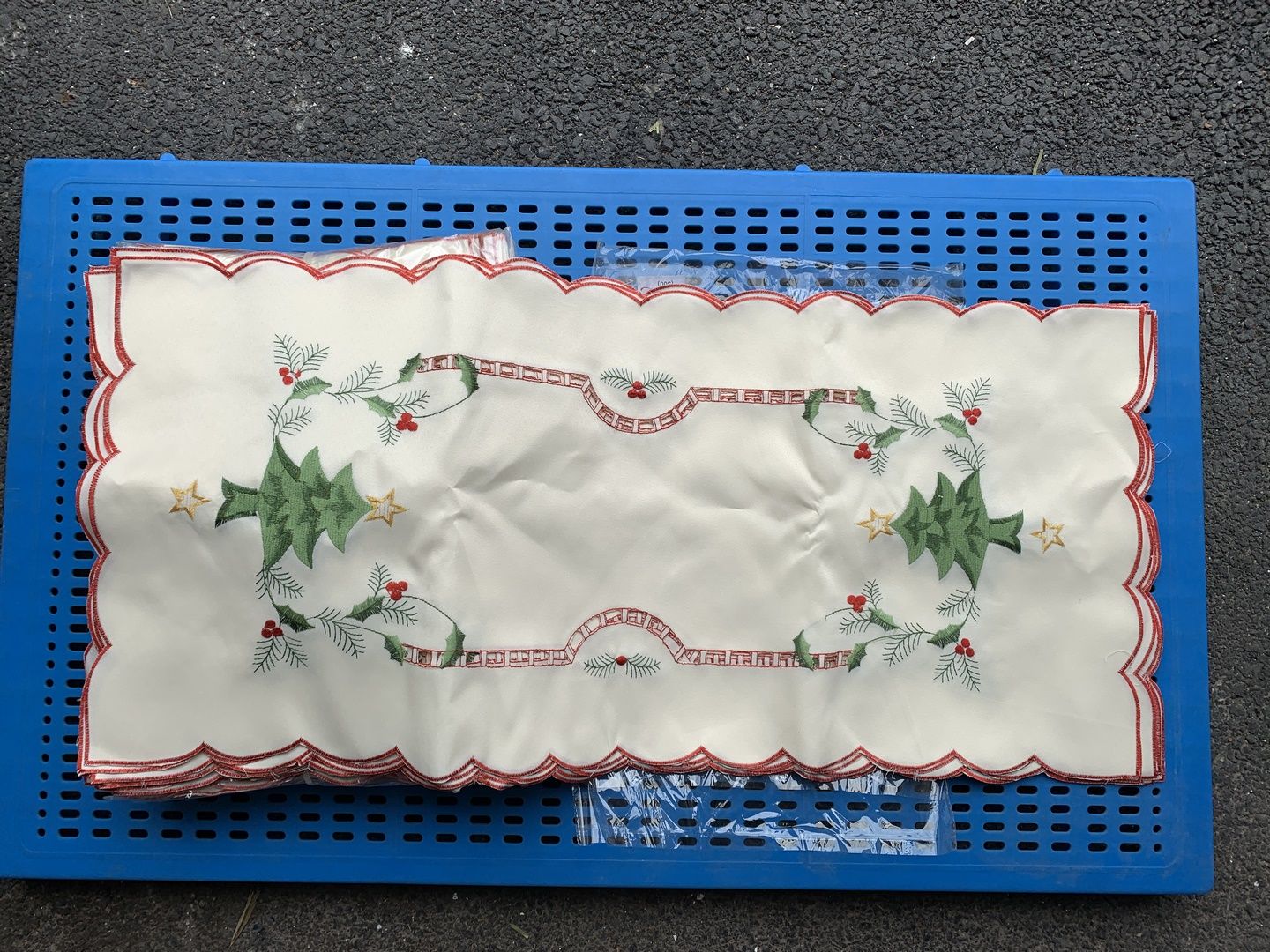 圣诞绣花盘垫细节图