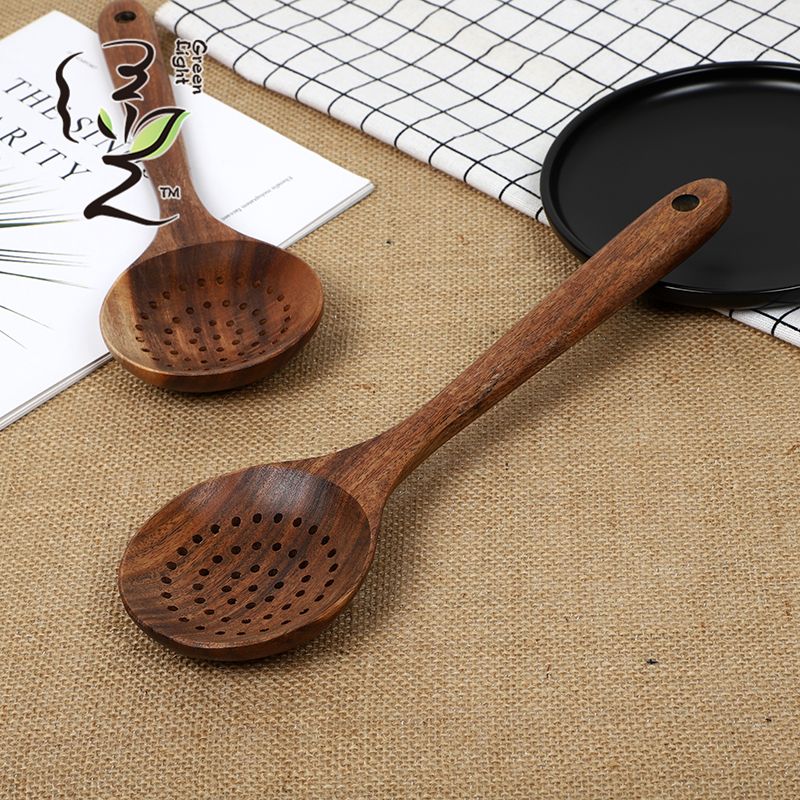 Acacia wood strainer, large soup spoon, high-quality solid wood kitchen cooking spatula, household wooden spoon, wooden salad spoon, rice mixing spoon Application Scenario