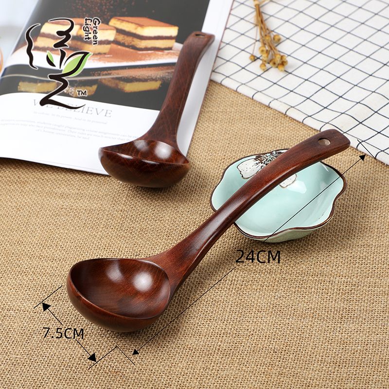 Green light card insert old lacquer fine medium soup spoon 24*7.5CM long handle wooden soup spoon, household wooden spoon, large soup spoon, Japanese ramen spoon, and spoon for serving porridge and rice Application Scenario
