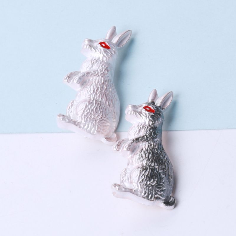 Ziyang Jewelry Factory offers direct sales and export of popular white rabbit brooches and fashionable, simple clothing accessories featuring the twelve Chinese zodiac signs details Picture