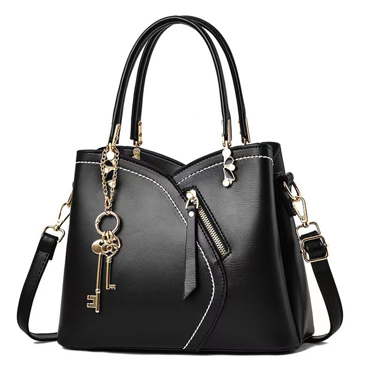 A tripod bag 1005