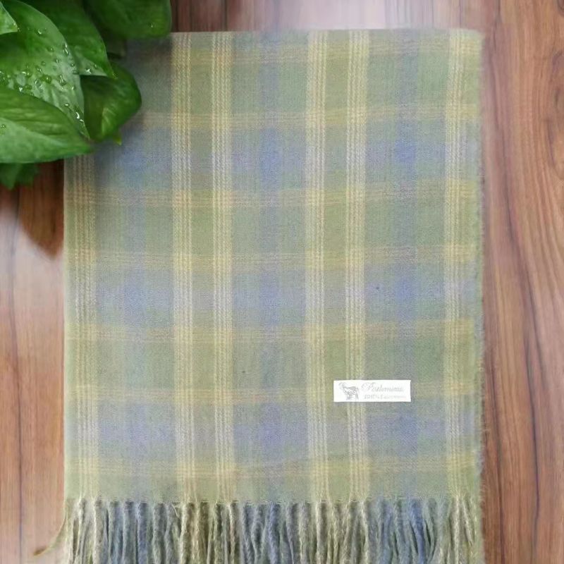 Scarf Women 2021 Winter New Plaid Yarn-Dyed Tassel Imitated Cashmere Scarf Fashion Medium Long Warm Shawl Neck