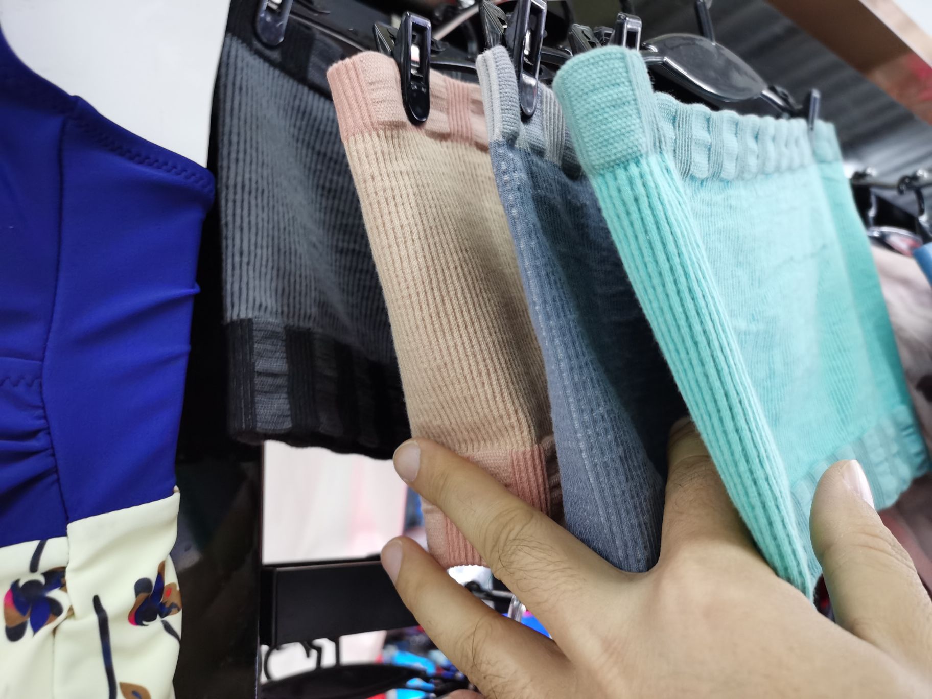 Seamless Colored Cotton Wrap Chest details Picture