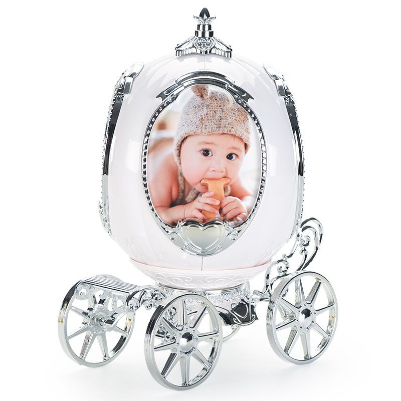 Factory direct sales of music box, Royal carriage with photo frame, pumpkin carriage, multi-functional music box, creative gift Specification image