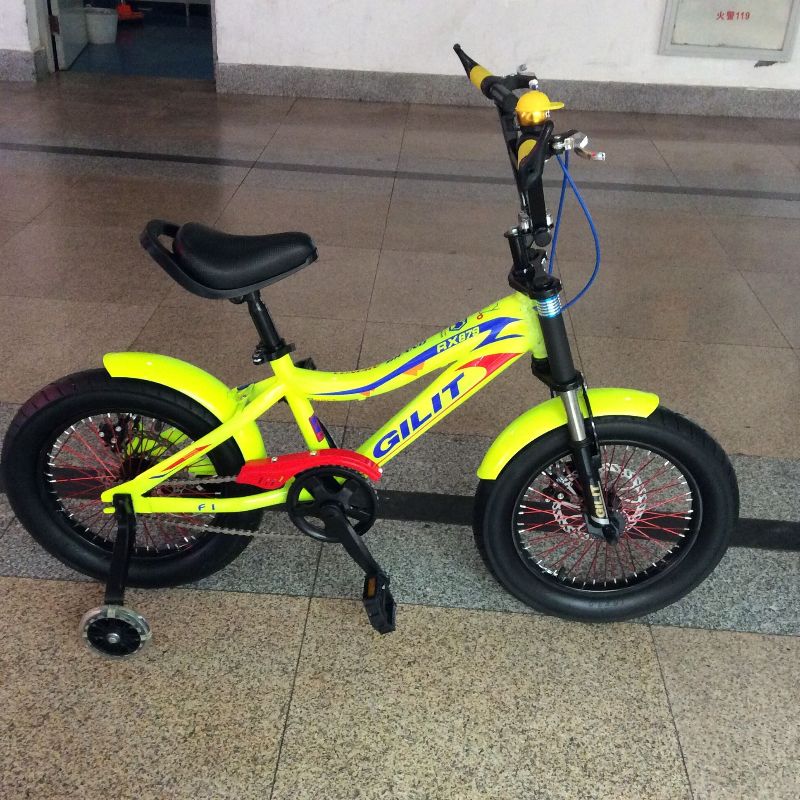 The mountain bike has thick tires, a 12-year-old sports car, and a large seat with good quality Application Scenario
