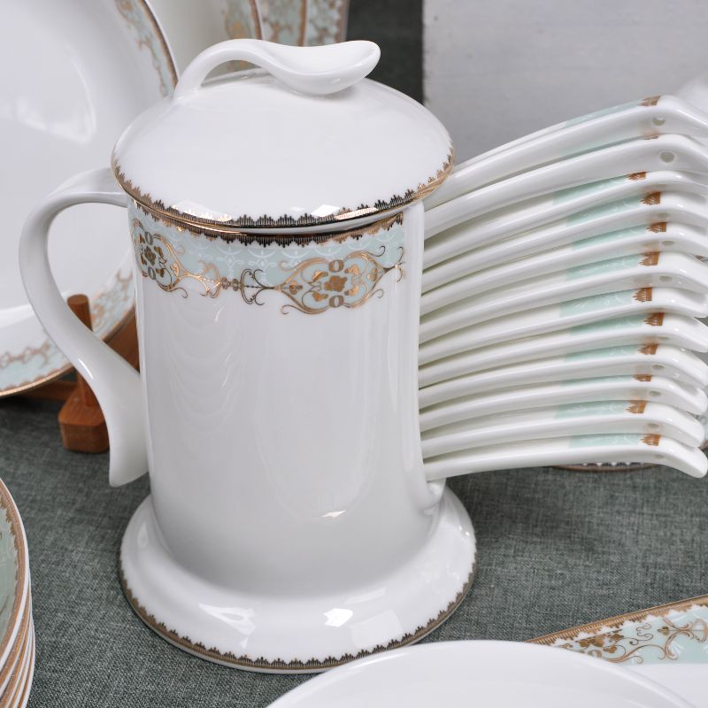 Tangshan High Bone China Tableware Set -68 Head Of Light Luxury Wind Roses For About 12 People Item Picture