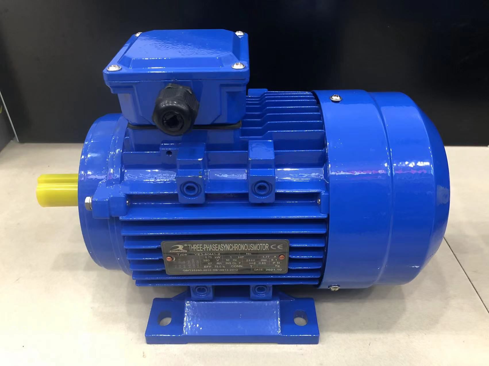 电动机YE3-132SI--2800r/min-5.5KW/7HP/380V铁壳铜线