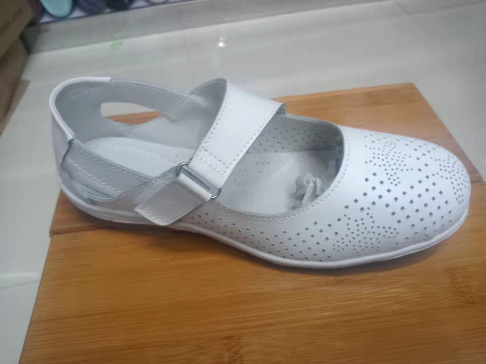 豆豆舒适船鞋单鞋皮鞋镂空花休闲平底平跟女鞋春夏新款银河鞋业4551