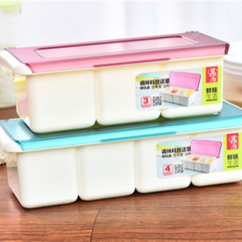 Plastic seasoning jar set