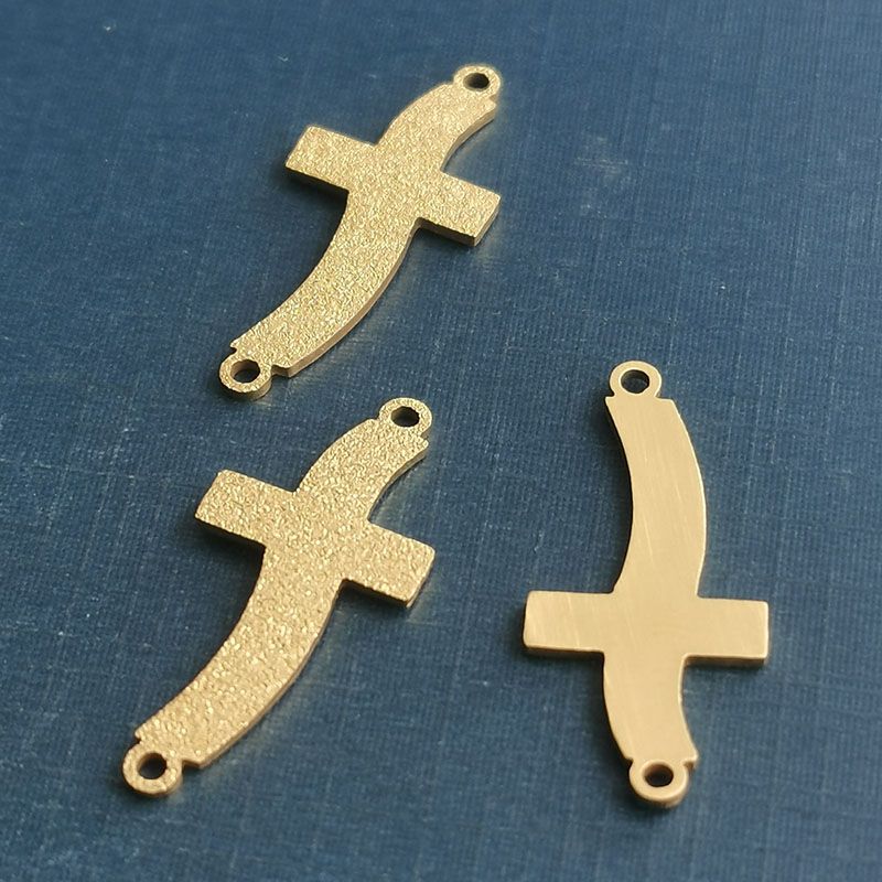 DIY handmade jewelry, retro cross pendant base, frosted pendant, titanium steel bracelet, necklace material Specification image