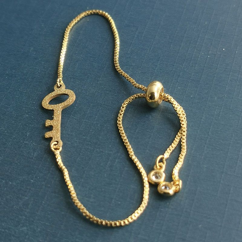 Factory wholesale of stainless steel key bracelets, pendants, necklaces and diy accessories in stock. Customized accessories can be provided based on samples or drawings Application Scenario
