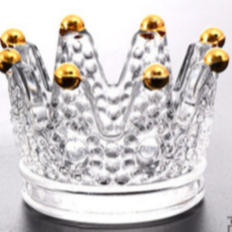 Crown candle cup candle holder