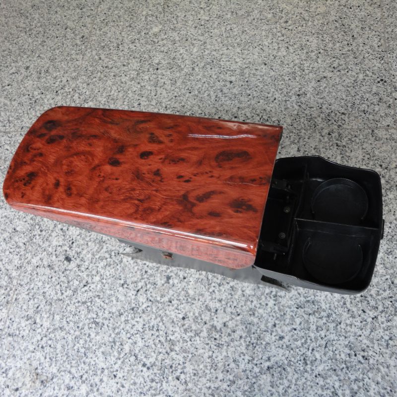 汽车扶手箱/汽车储物箱/汽车用品产品图