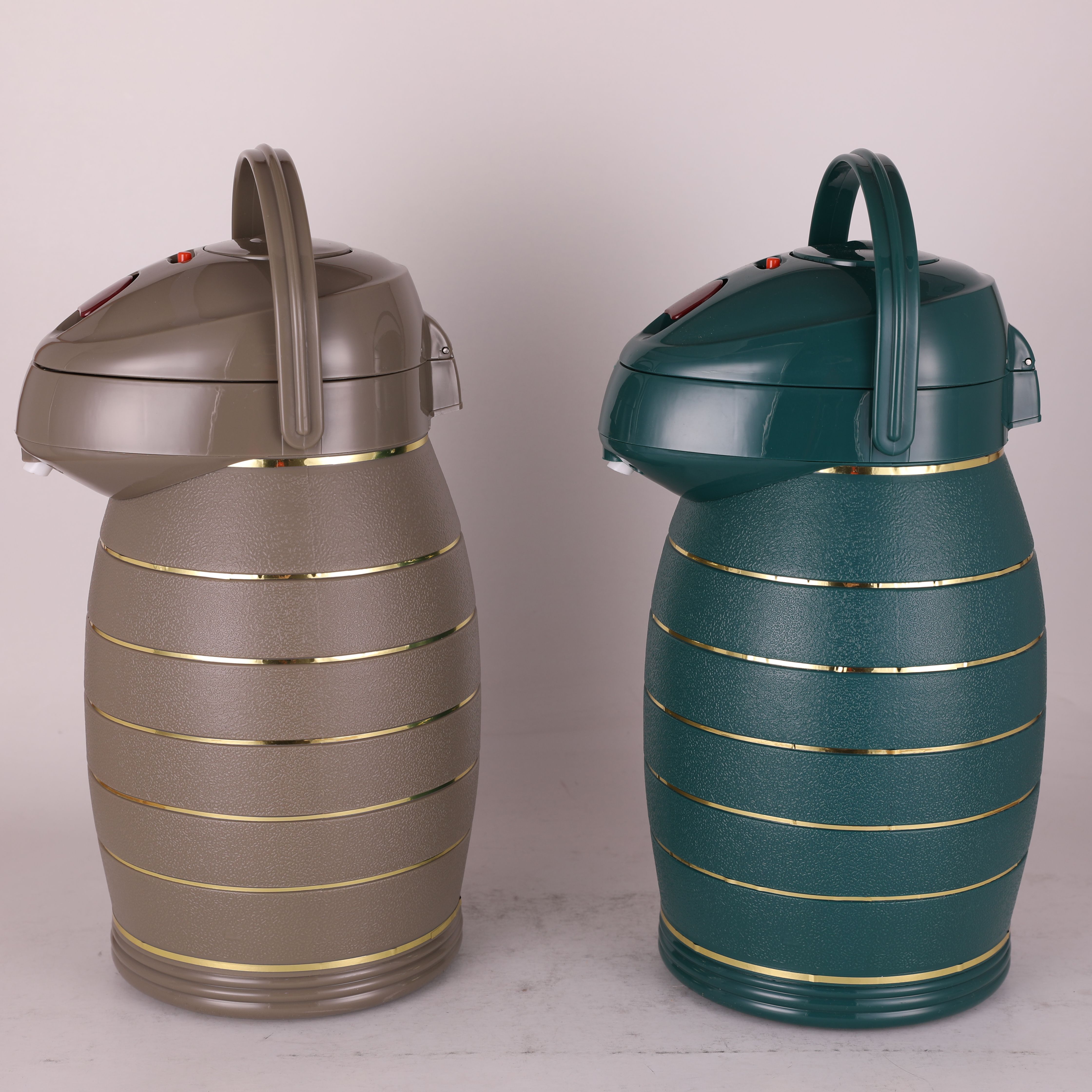 3.0L plastic shell glass inner liner insulated coffee pot with good heat preservation effect, pressure pot Application Scenario