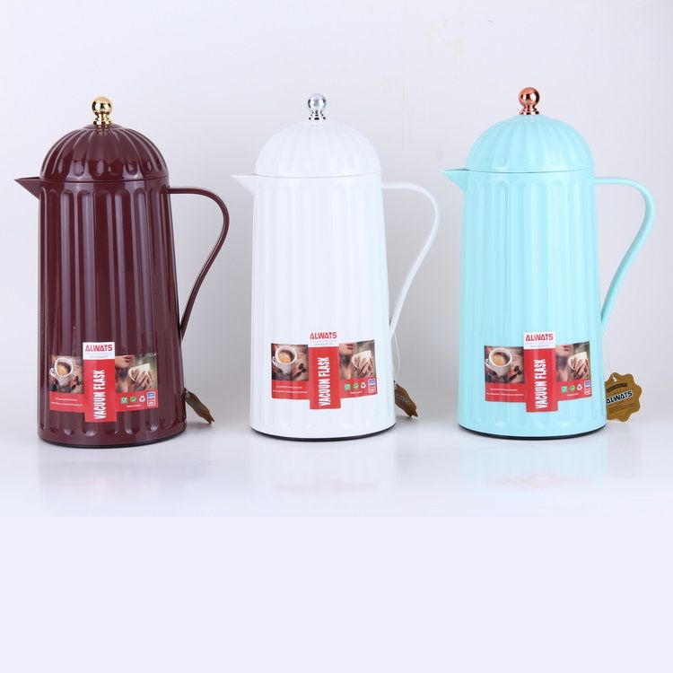 Always Plastic Shell, Glass Inner Liner, 24-Hour Insulated Coffee Pot, Red Liner, German Standard Insulated Bottle Application Scenario