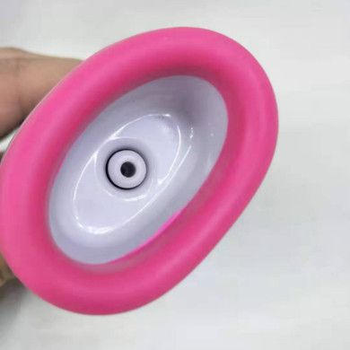 Electric lip augmentation device, silicone lip augmentation device, beauty tool, Dudu Lip Magic device, portable battery-powered lip augmentation device Application Scenario
