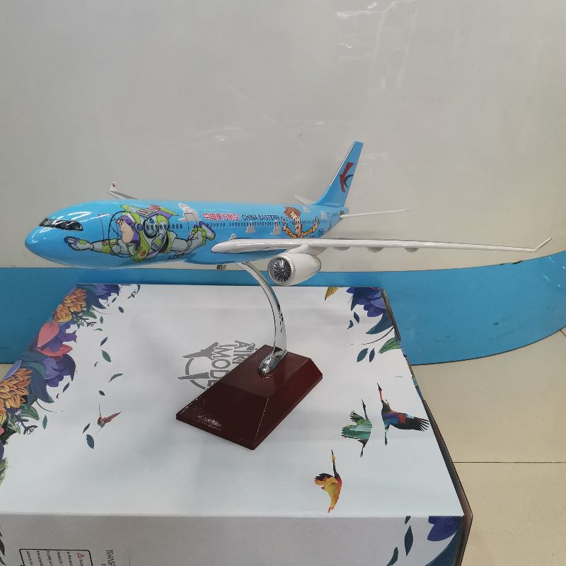 飞机模型（中国东方航空A330巴斯光年涂装）合成树脂飞机模型详情图2