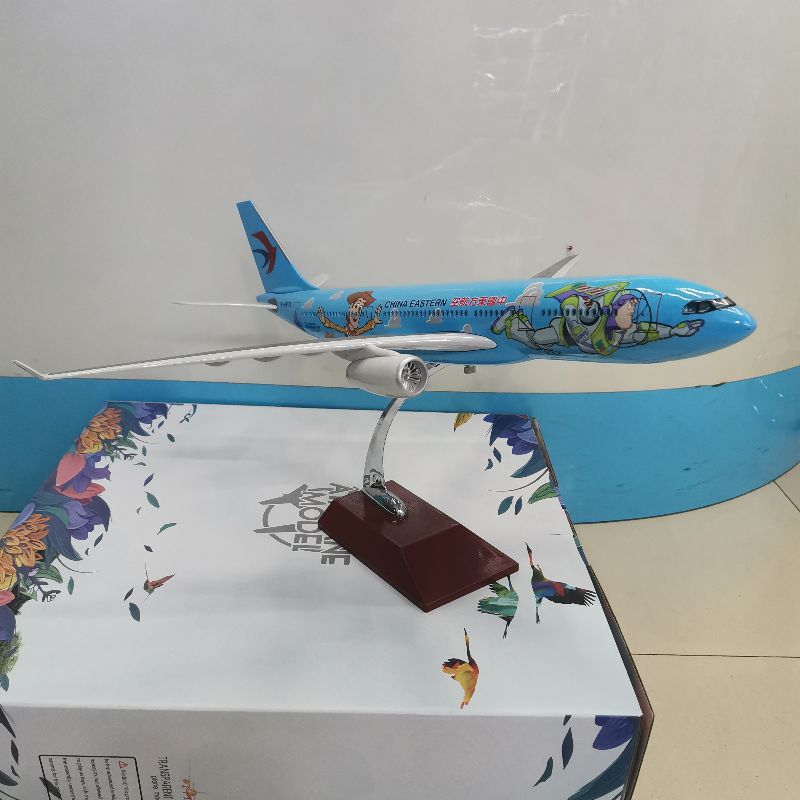 飞机模型（中国东方航空A330巴斯光年涂装）合成树脂飞机模型详情图4